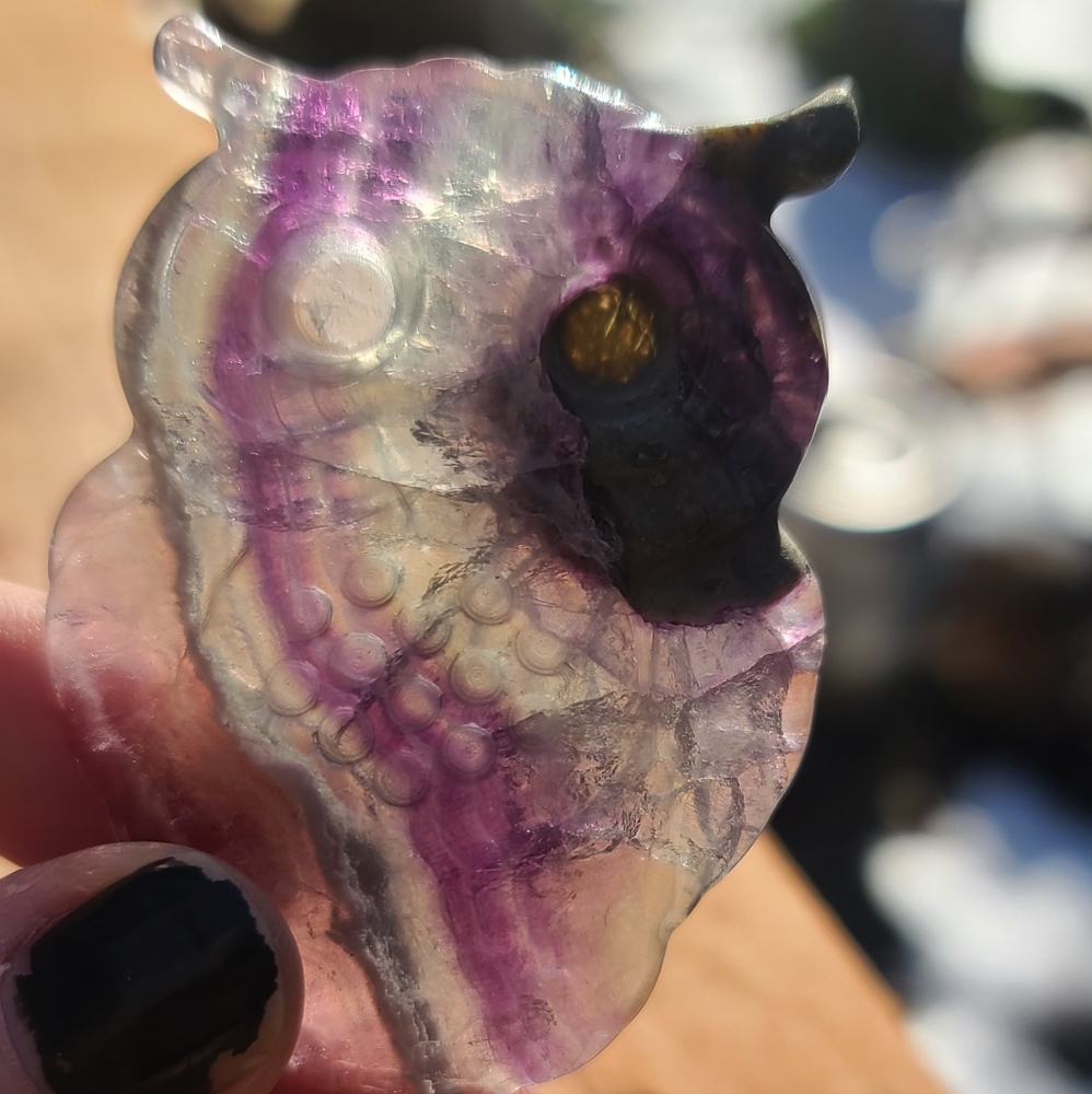 Purple fluorite owl crystal talisman - Picture 2 of 4